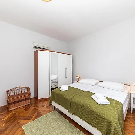 Within Ancient Walls Apartamento *